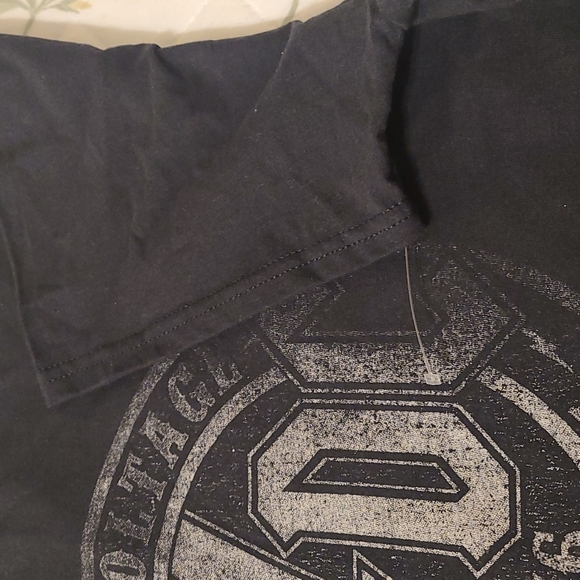 Tee-Shirt - Picture 4 of 4